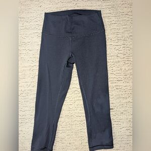 Lululemon Navy Capris Legging